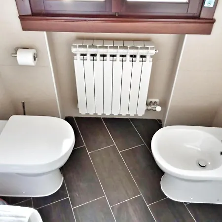 度假居 Red Tower Venice - 2 Mins From Vce Airport- Free Wifi 泰塞拉