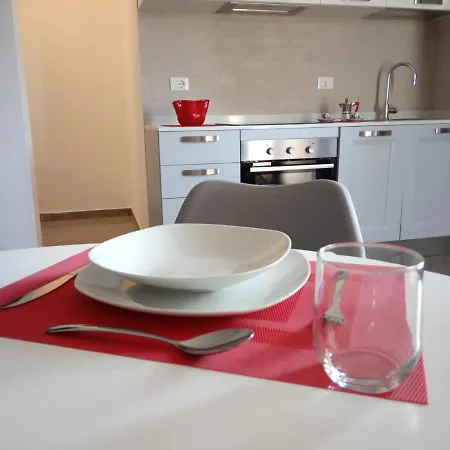 Red Tower Venice - 2 Mins From Vce Airport- Free Wifi 泰塞拉